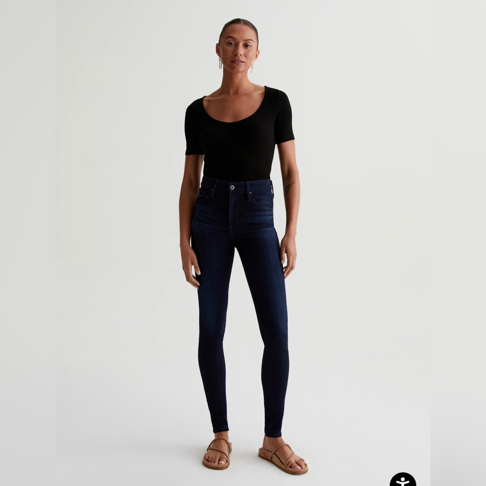 Gently worn a AG Farrah high rise, skinny jeans